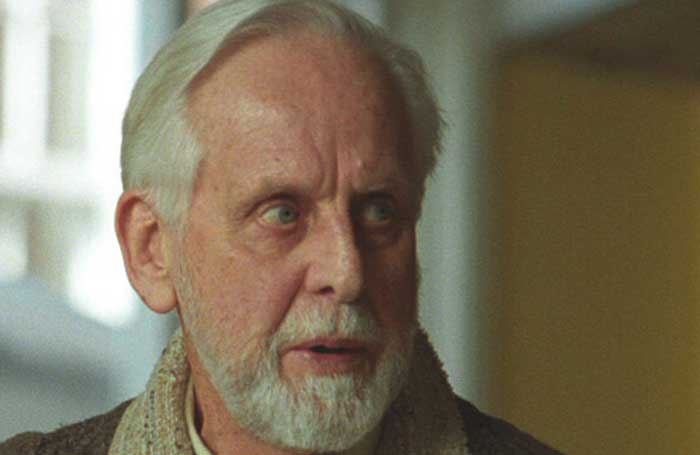 Read more about the article Michael Blakemore: Young Actors Are Neglecting Vocal Training